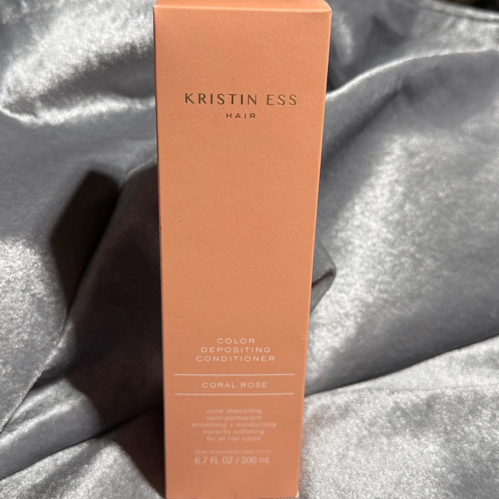 KRISTIN ESS HAIR Coral Rose Color Depositing Conditioner